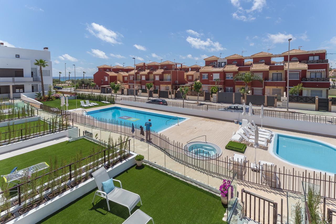 La Belle Plage By Mar Holidays Pilar de la Horadada Bagian luar foto